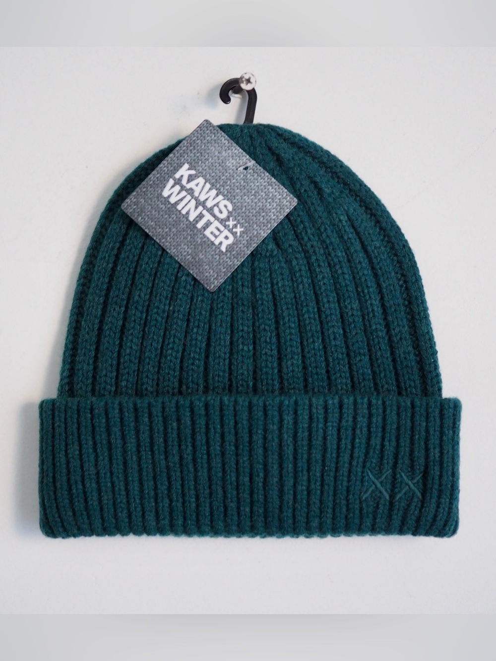 KAWS beanie Uniqlo heattech knit hat unisex green